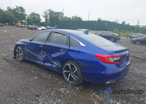 2018 Honda Accord Sport z USA, uszkodzony, nr VIN 1C3CCCCG9FN524102